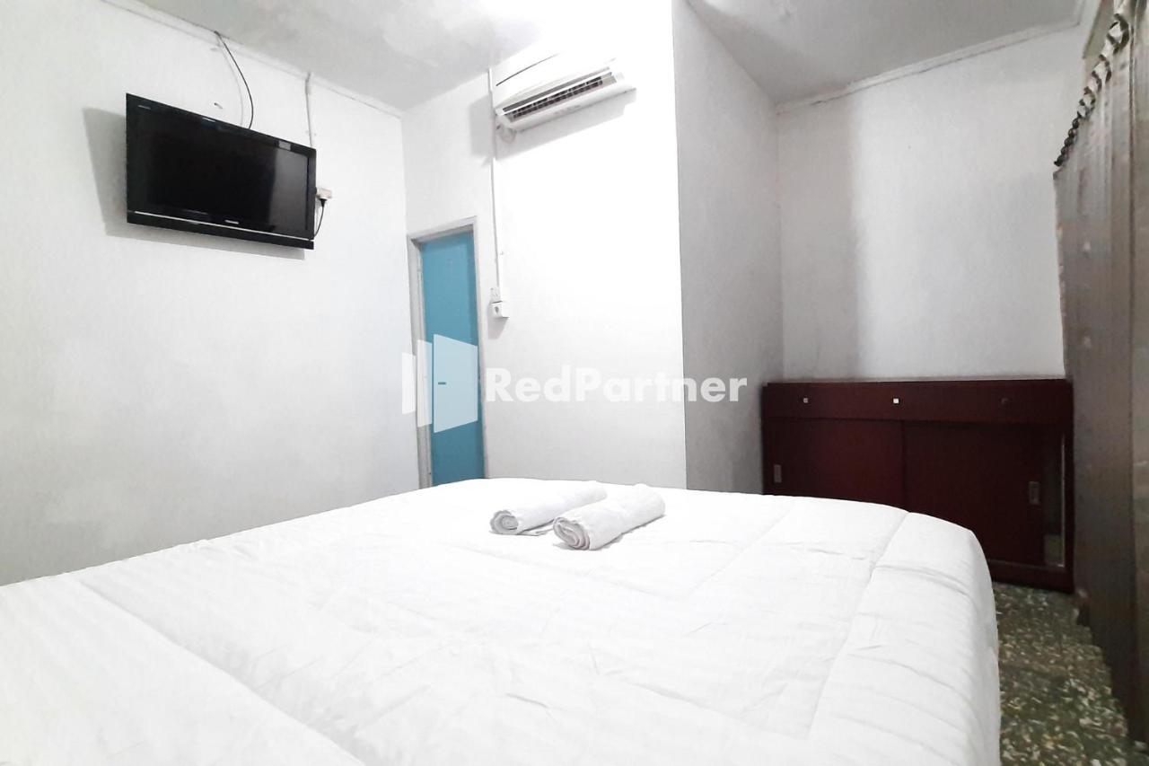 Roemah Proklamasi Syariah Mitra Reddoorz Padang  Buitenkant foto